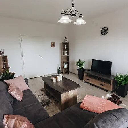 Apartment Magas-lak